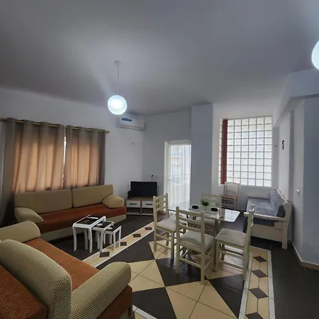 Eni & Kei Seaside Retreat Apartment *